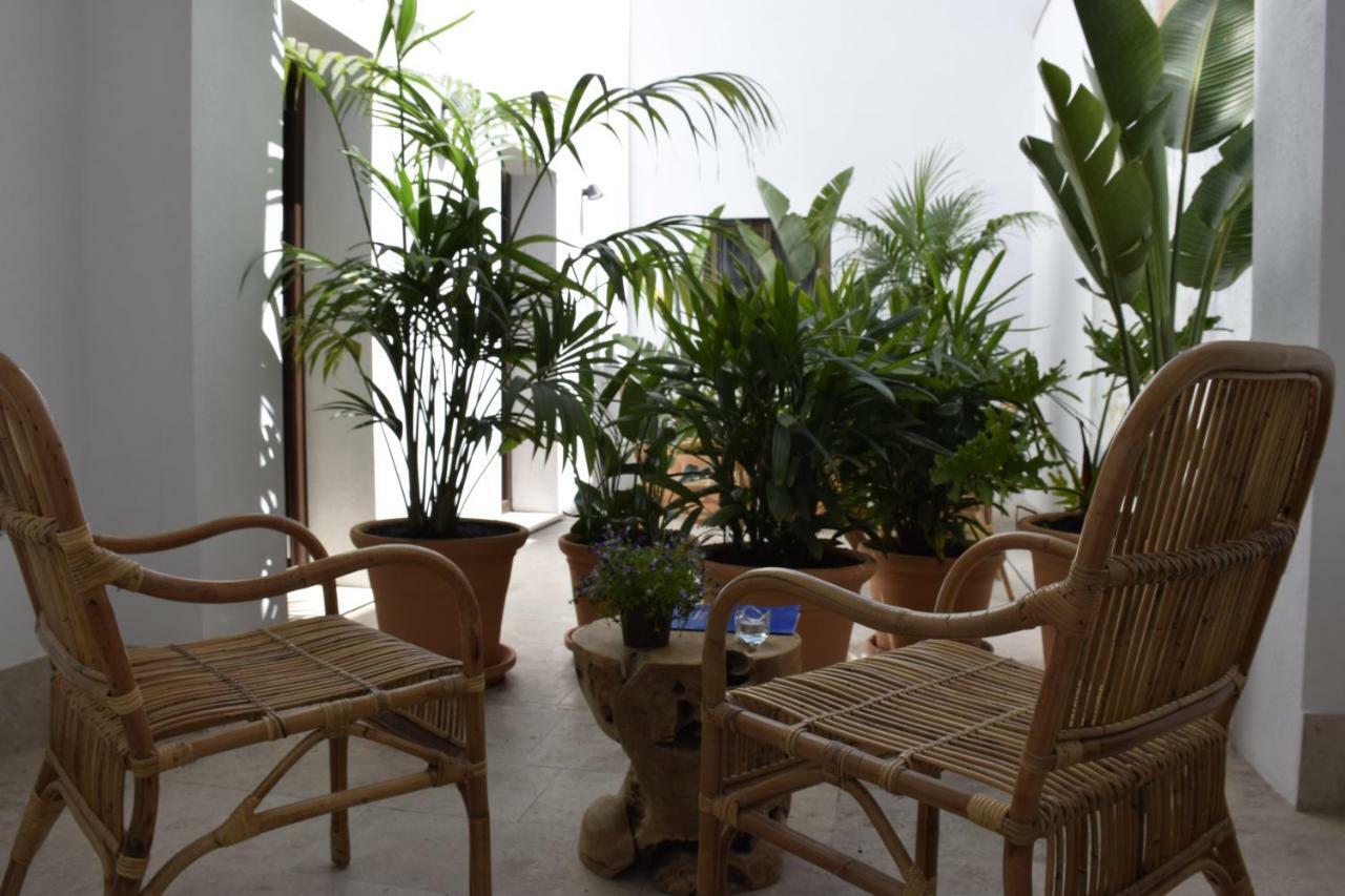 Chacon Apartments & Suites Estepona Esterno foto